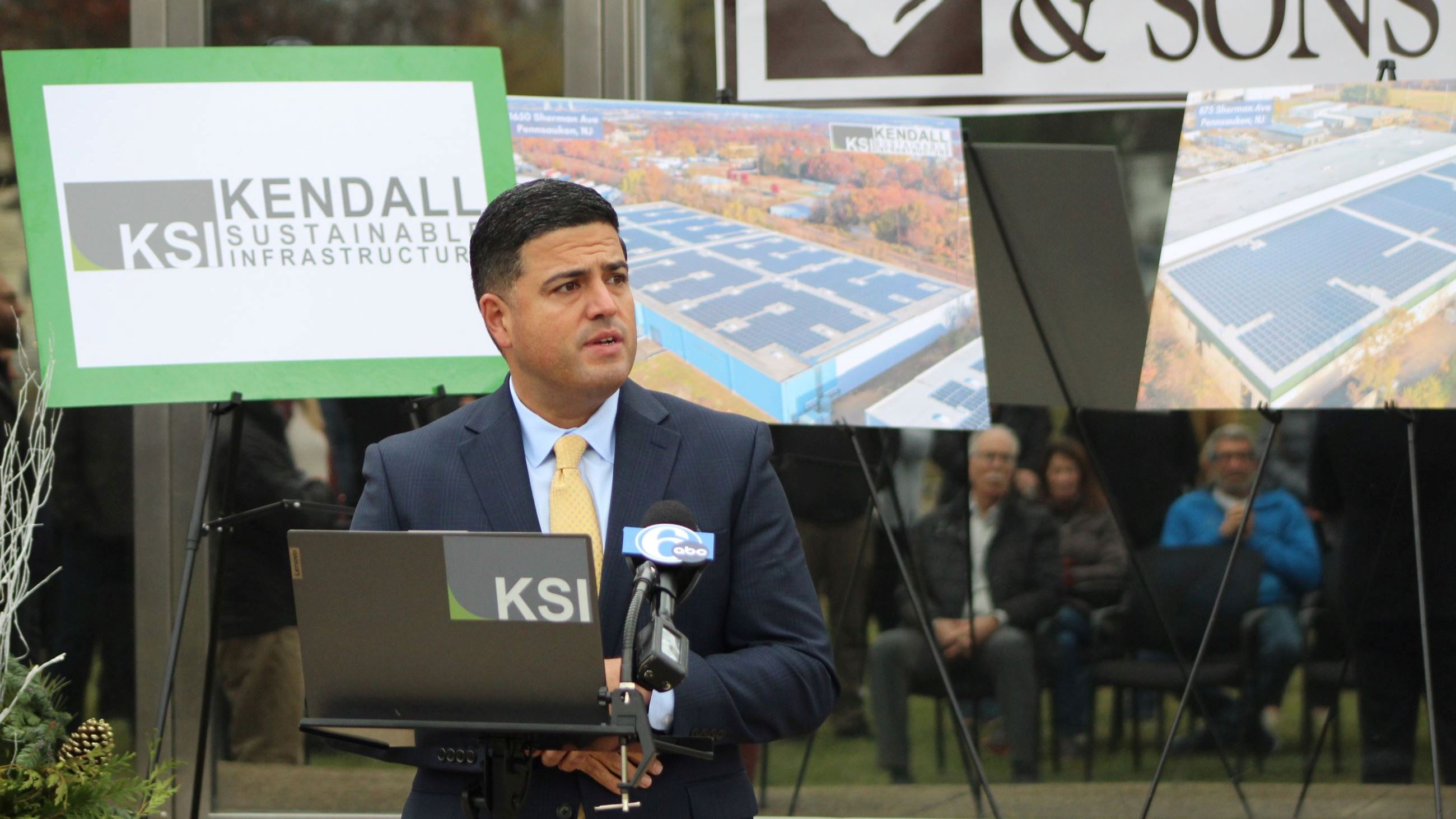 Vince Martinez at Ribbon Cutting